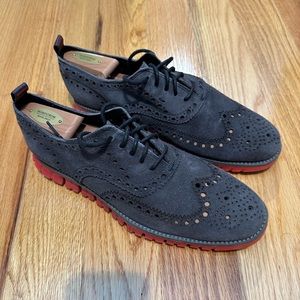 Cole Haan ZERØGRAND wingtip dress shoes. Blue Suede/ Red sole. Size 9